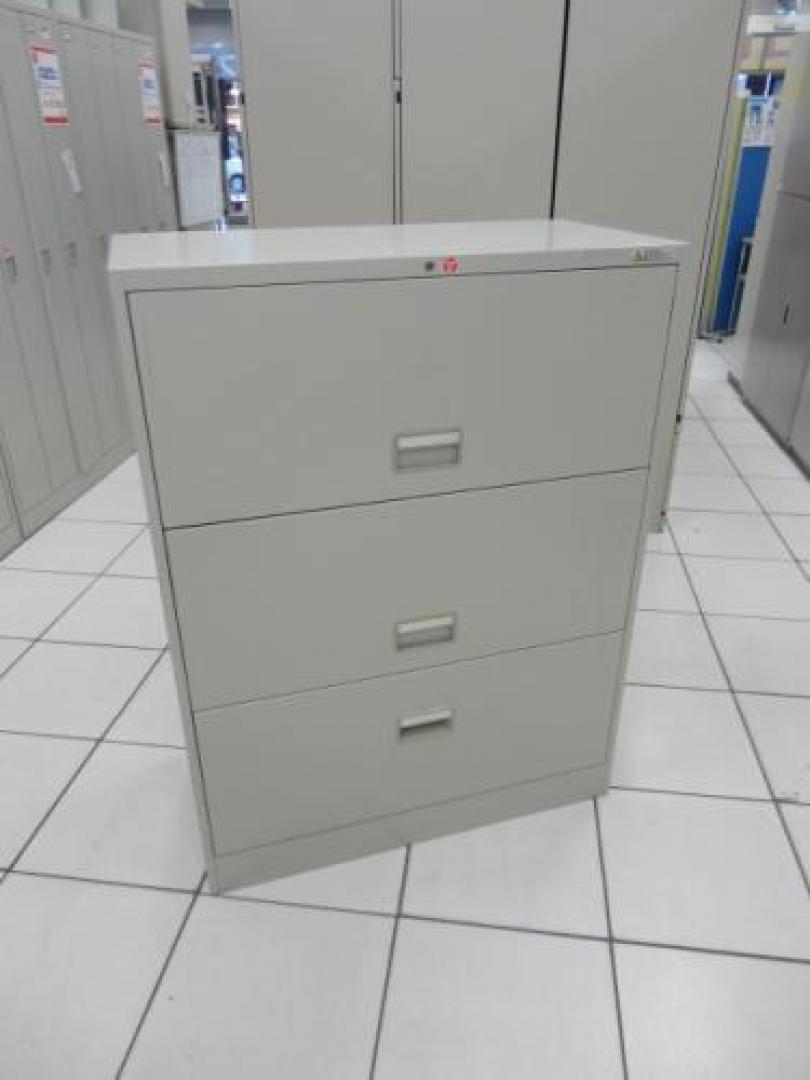 オカムラ製　ケン戸書庫　W900 
                                    中古
            