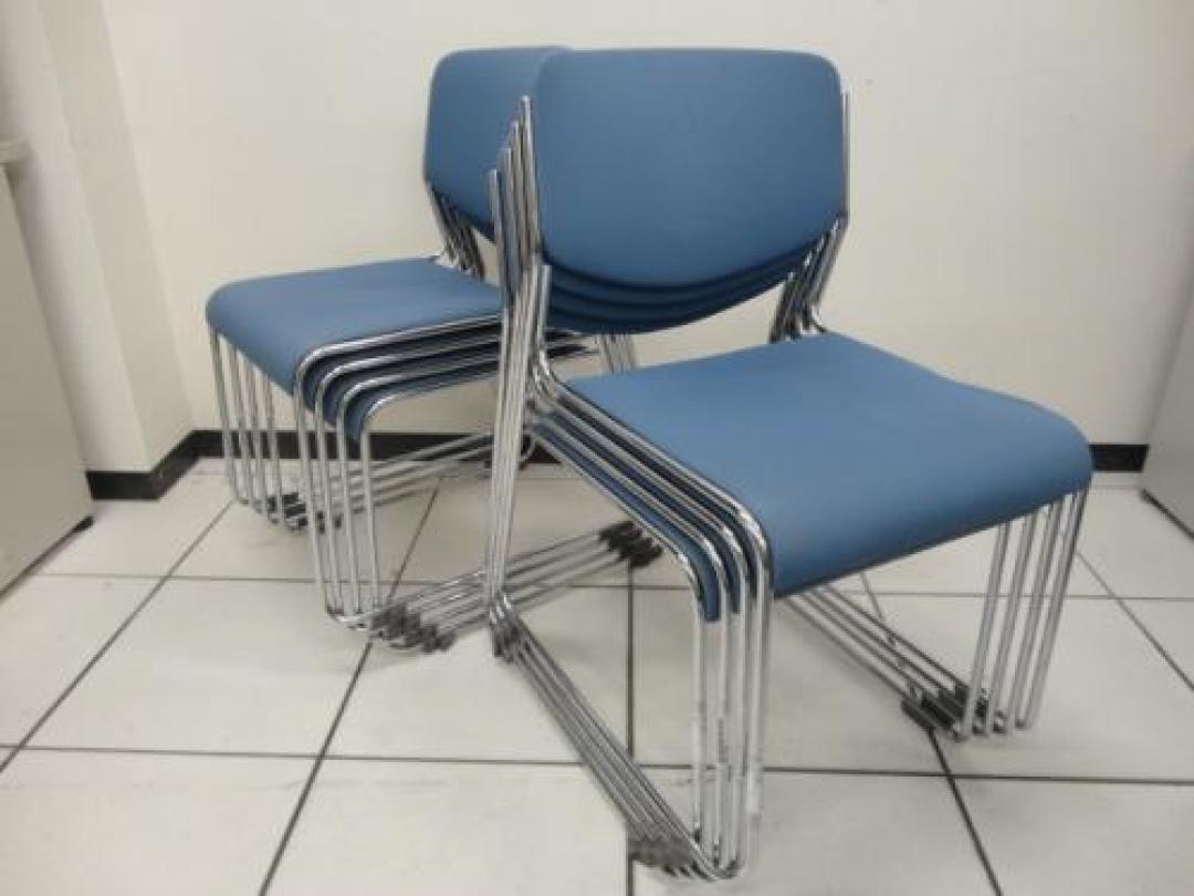 ■コクヨ製　スタッキングチェア8脚セット【セット商品】【会議チェア】
                                    中古
            