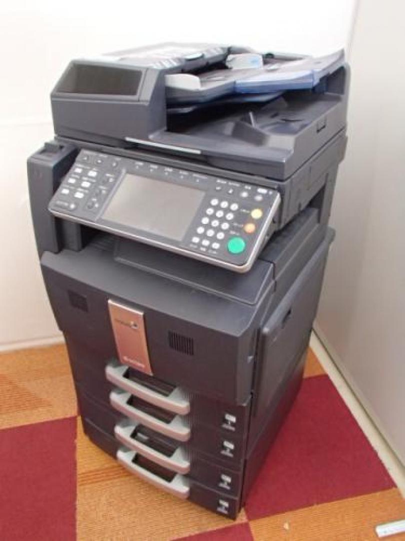 TASKalfa 300ci
                        
                                    中古
            