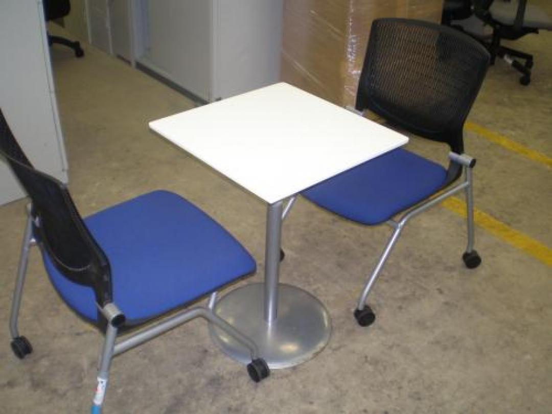 【セット商品】テーブルセット　チェアーはオカムラ製　グラータチェアー【会議チェア】
                                    中古
            