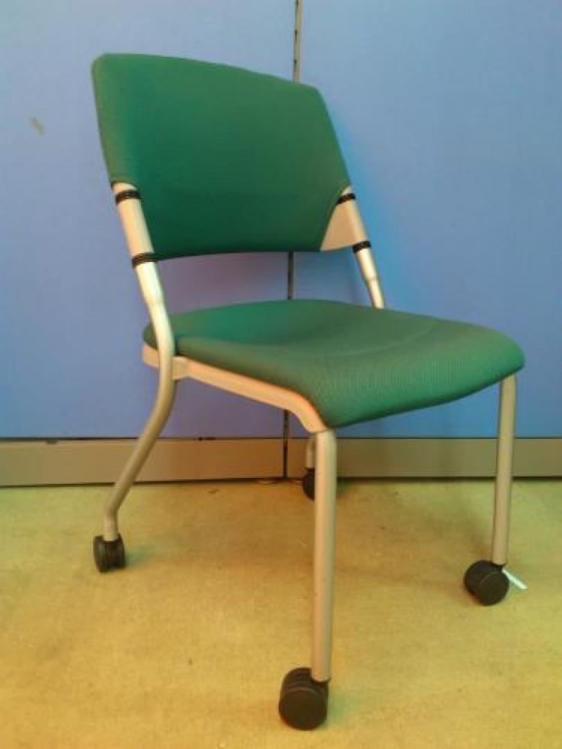 ■オカムラ製　■ミーティングチェア【会議チェア】
                                    中古
            