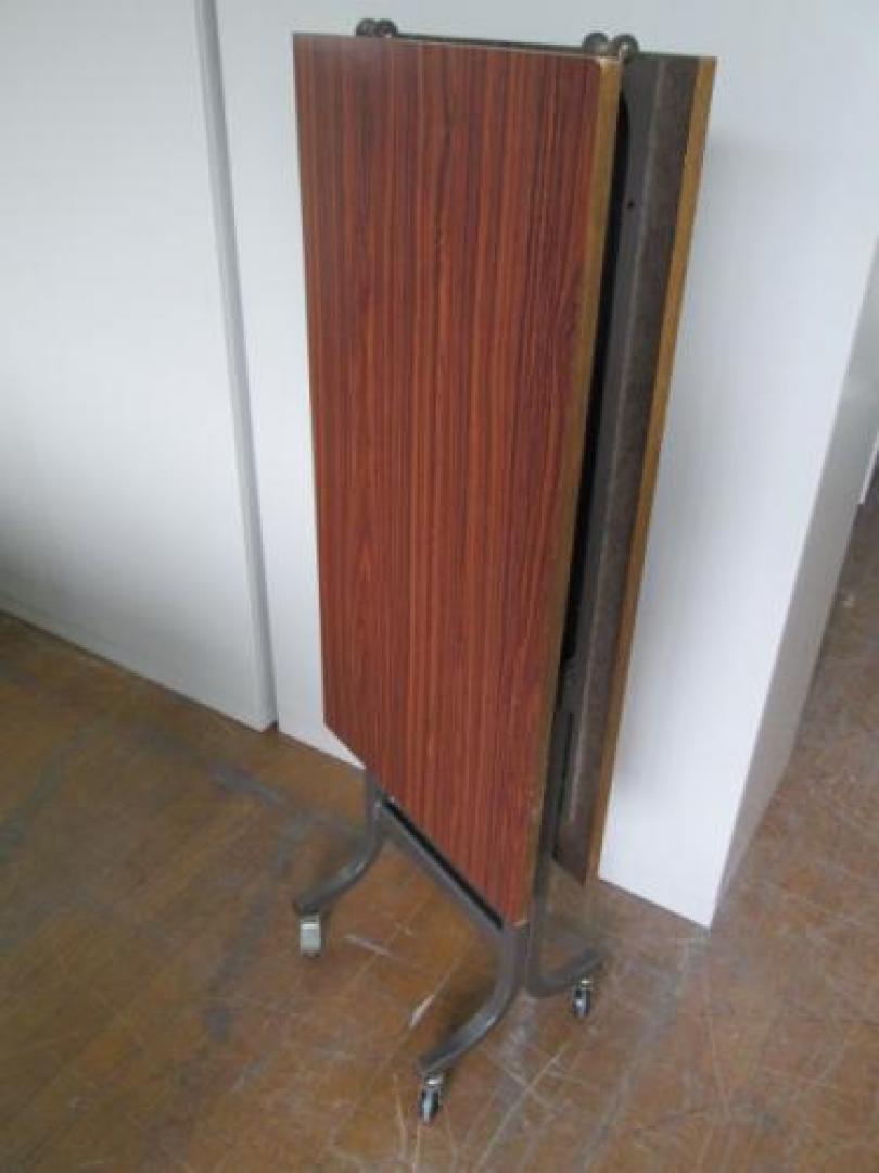 ☆★　中折れテーブル　Ｗ1800　ローズ　☆★
                                    中古
            