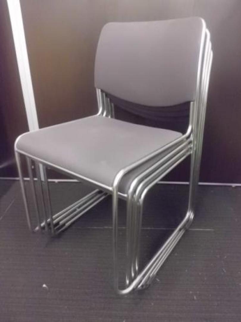 【￥１０.０００　４点セット商品シリーズ】スタッキングチェア4脚セット　■　状態良好　【セット商品】【会議チェア】
                                    中古
            