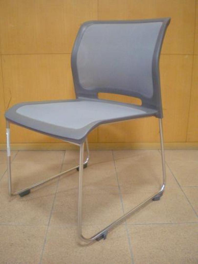 スタッキングチェアー　ウィティチェア【Witty】メッシュタイプ　軽量　　【会議チェア】
                                    中古
            