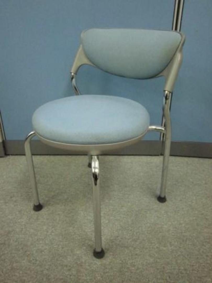 スタッキング【会議チェア】
                                    中古
            