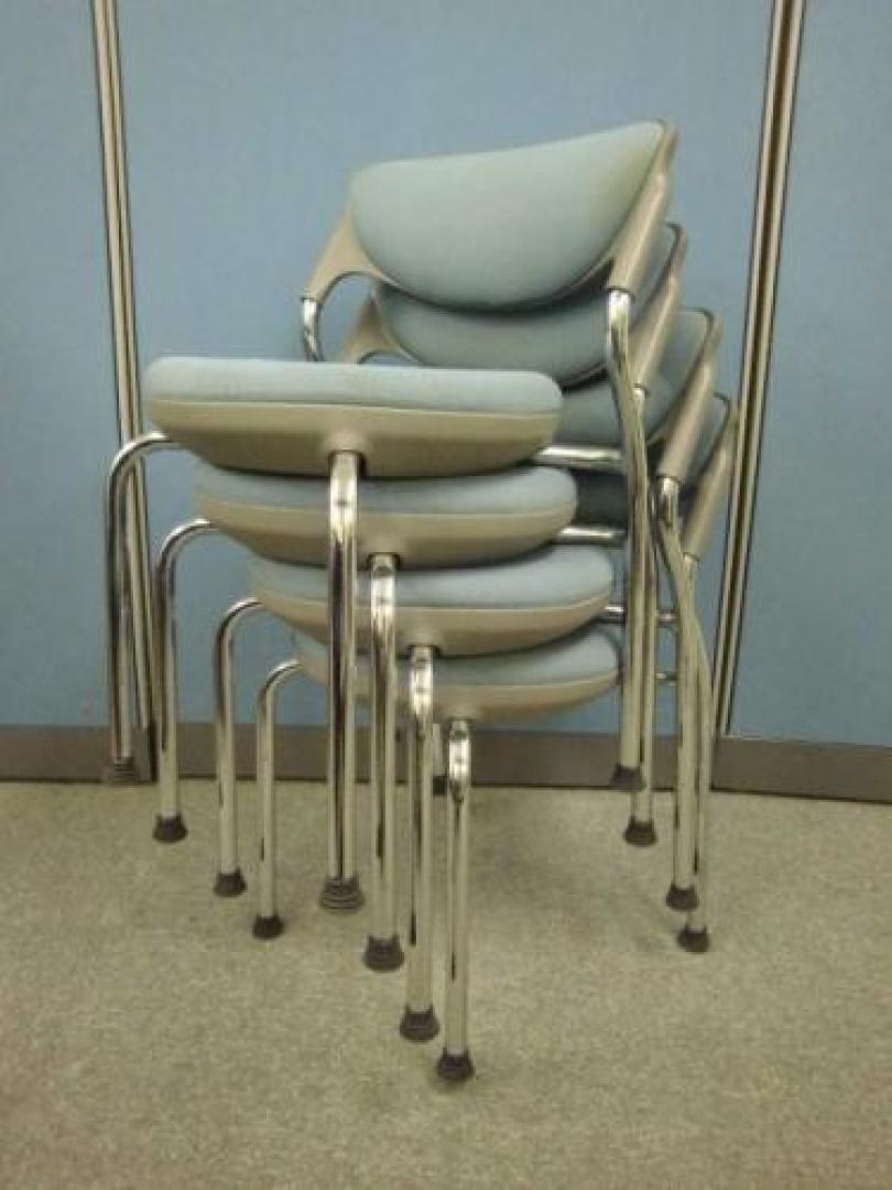 スタッキング4脚セット【会議チェア】
                                    中古
            