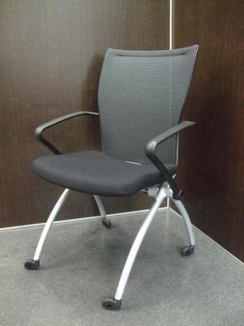 ☆美品☆　HAWORTH(ヘイワース）製　ミーティングチェア入荷！！【会議チェア】
                                    中古
            