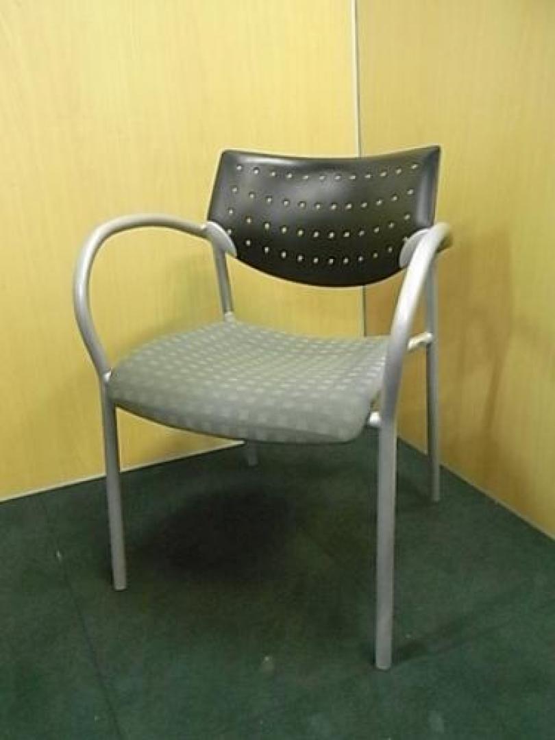 【是非お問い合わせ下さいませ！ＴＥＬ03-5807-7040】■岡村製作所　■会議用チェア　キールハワー(KEILHUER)(Also・オルソシリーズ）【会議チェア】
                                    中古
            