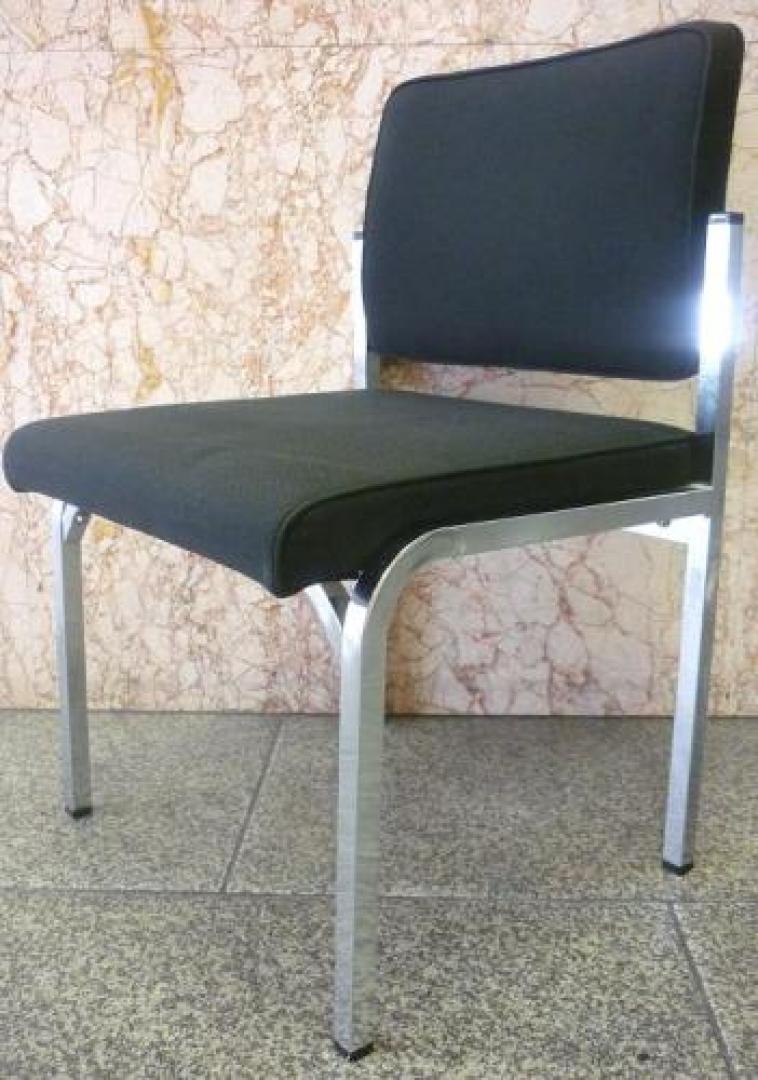 ■ラス2!!■　多少ほつれあり特価!!【会議チェア】
                                    中古
            