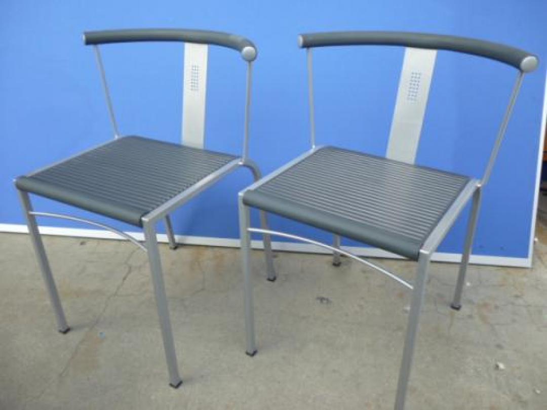 チェア2脚セット☆ちょっとしたスペースに☆【会議チェア】
                                    中古
            