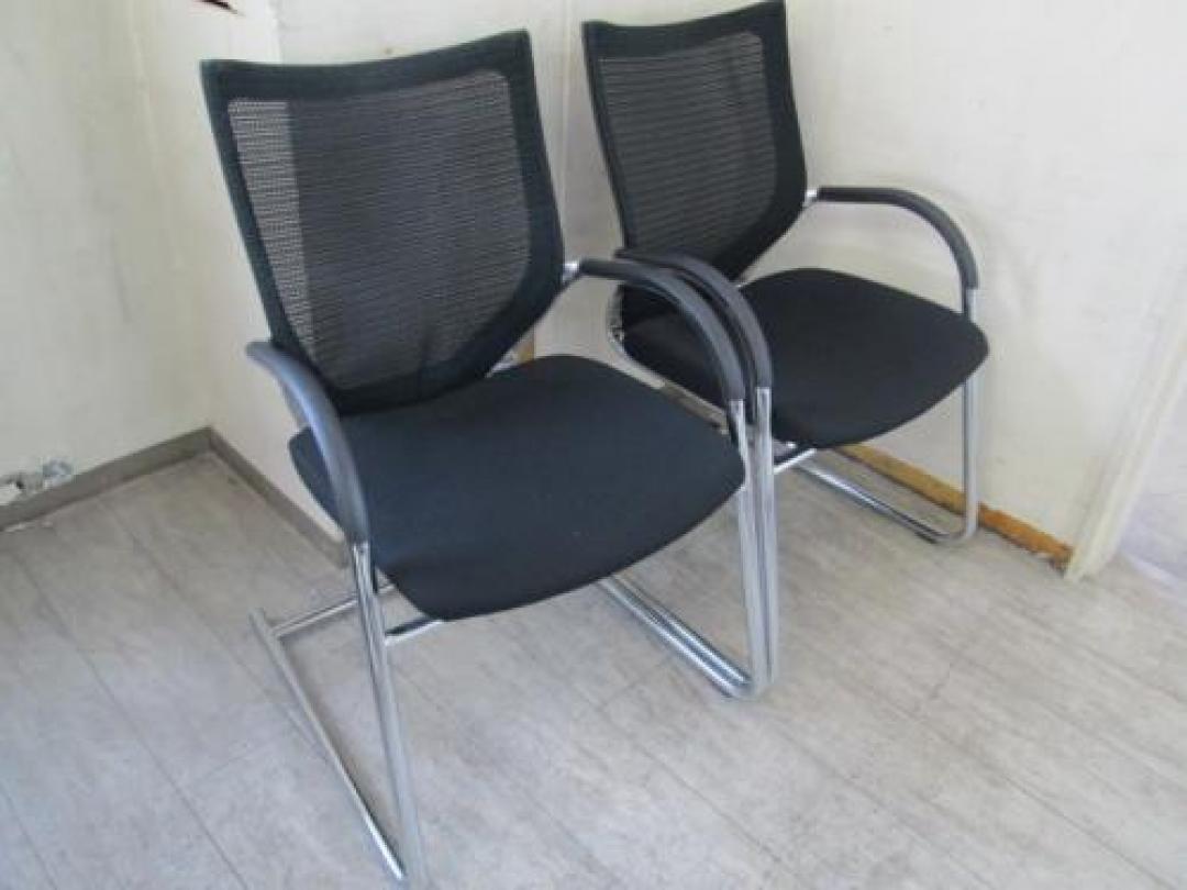 ☆★　オカムラ　バロンチェア　ゲストチェア　【2脚セット】【高級チェア】☆★【会議チェア】
                                    中古
            