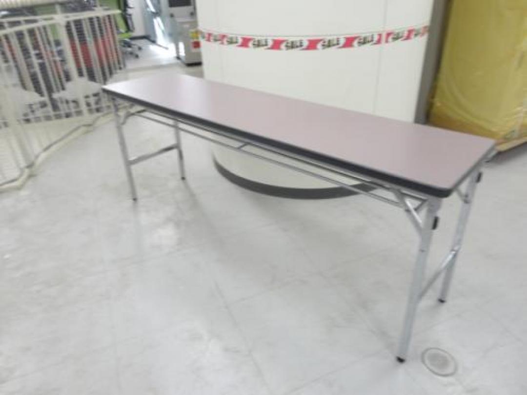 ■ナイキ製　折り畳みテーブル
                                    中古
            