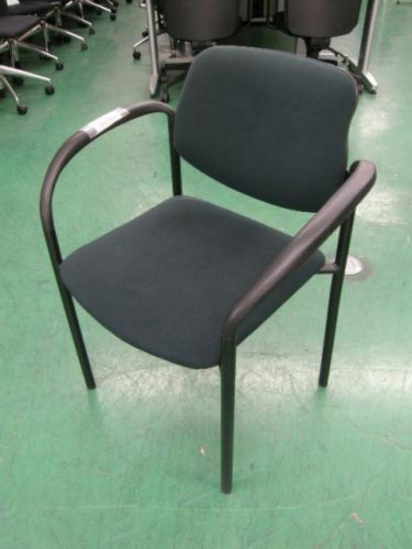 【スタッキングチェア】最高の座り心地をあなたに☆スタッキングチェア☆1脚2,100円(税込)色：グリーン【会議チェア】
                                    中古
            
