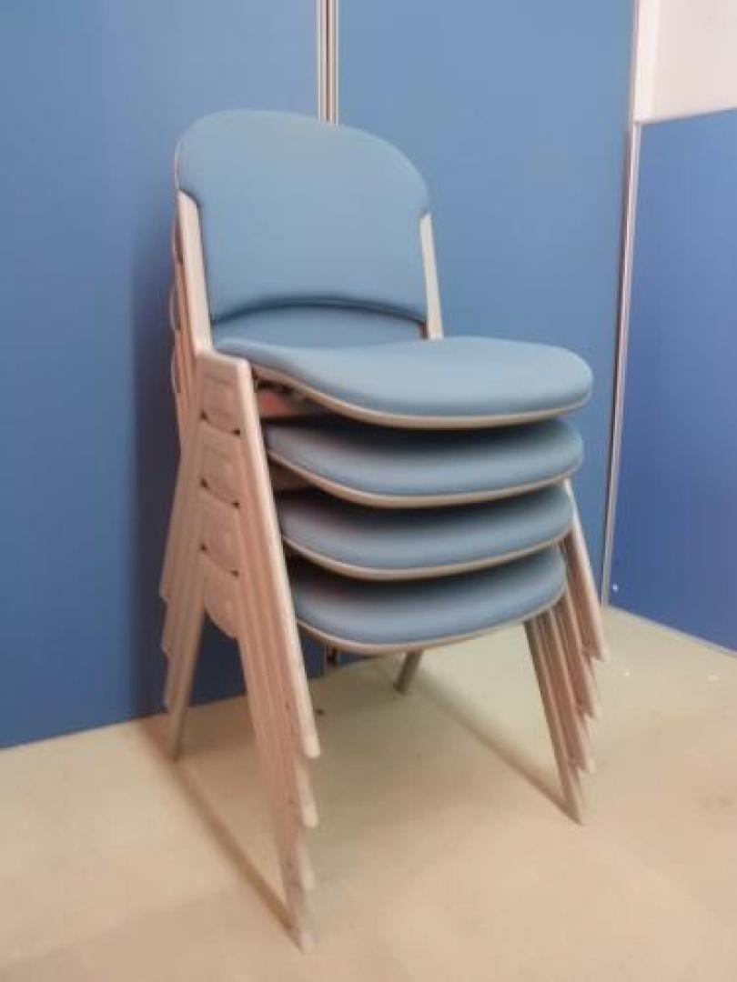 【4脚セット価格】【■内田洋行製　■WEB限定価格　■京都、滋賀県5パーセントOFF対象商品】【会議チェア】
                                    中古
            