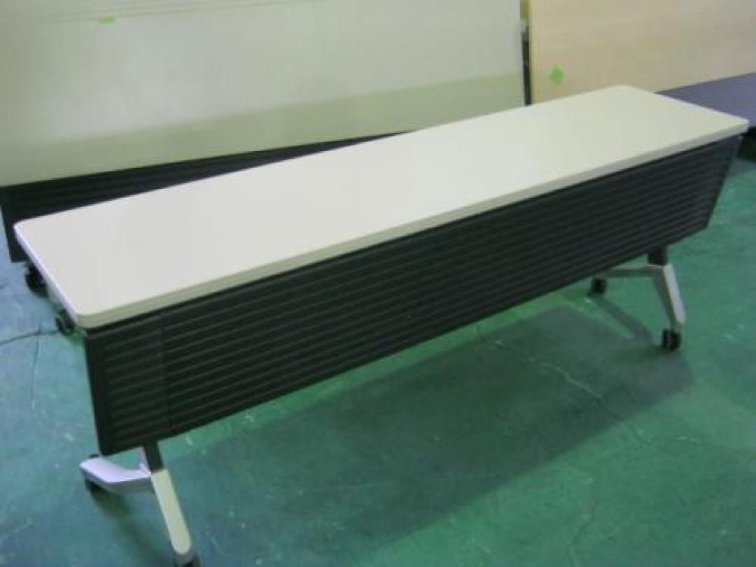 【■サイドスタックテーブル（折畳可能）　■会議室、研修室に!!】※京都、滋賀、福井、石川、富山、配送費5パーセントOFF対象商品（WEB限定）
                                    中古
            