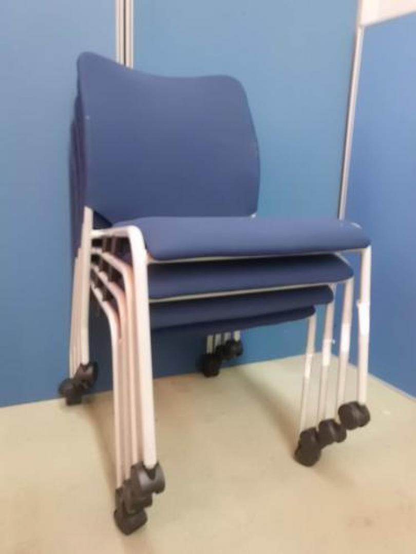 【セット商品】【4脚セット】【■人気商品　】※京都、福井、石川、滋賀、富山県、配送費5パーセントOFF対象商品!!【会議チェア】
                                    中古
            