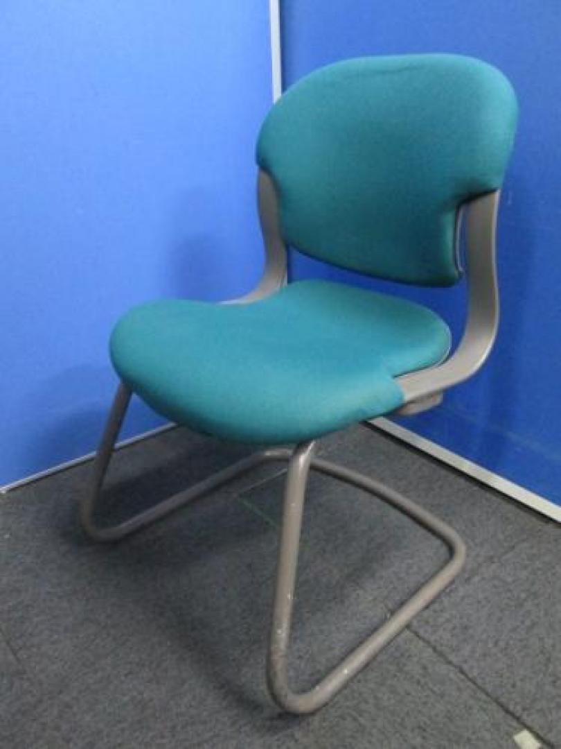 ■状態良好■ミーティングチェアが入荷。残り1脚の為、お安くご提案いたします。【会議チェア】
                                    中古
            
