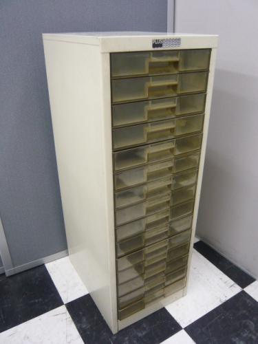 ■1台在庫限り■15段引出クリスタルトレー入荷！
                                    中古
            