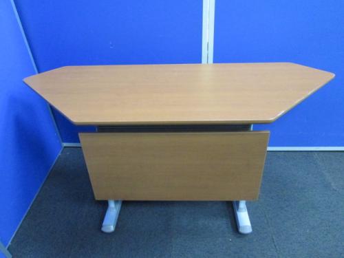 【たたんで収納　スタックテーブル】　オシャレ天板仕様
                                    中古
            