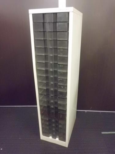 【￥７.７７７　使えればいいやシリーズ】　オカムラ製　ユニケース　　■　使用感有りの為、オツトメ品
                                    中古
            