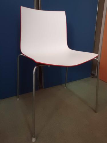 【■arper社（アルパー社）■カティファ46】【会議チェア】
                                    新古品
            