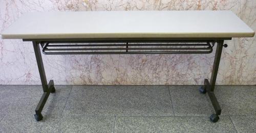 ■多少傷あり■　小さめ2名様用
                                    中古
            