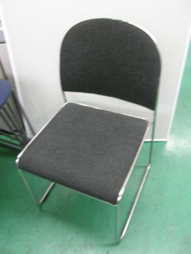 【スタッキングチェア】スタッキングチェア☆1脚1,575円(税込)色：グレー【会議チェア】
                                    中古
            