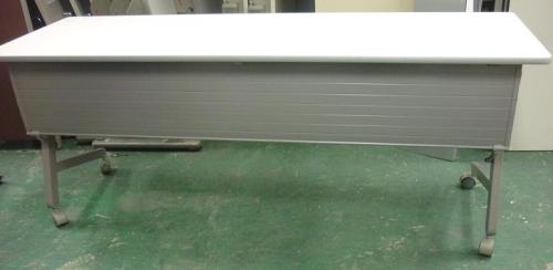 ■幕板付■ＨＭシリーズ■残り1台のためご奉仕価格!!■<br>
THM-186KS　幕板付き　W1800の大きめサイズ
                                    中古
            