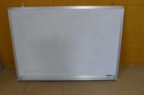 良品｜￥4200｜ホワイトボード｜イトーキ製｜中古オフィス家具｜大阪
                                    中古
            