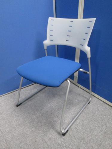 イトーキ製スタッキングチェアが入荷。会議用チェアにいかがでしょう。【会議チェア】
                                    中古
            