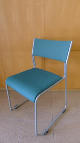 良品｜スタッキングチェア｜アイコ製｜グリーン色｜中古オフィス家具｜大阪【会議チェア】
                                    中古
            