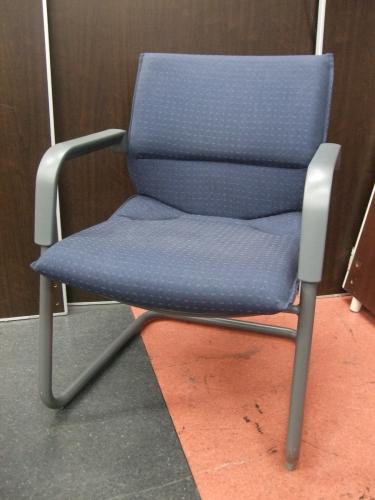 【お買い得商品】ミーティングチェア入荷致しました【2脚ございます】【会議チェア】
                                    中古
            