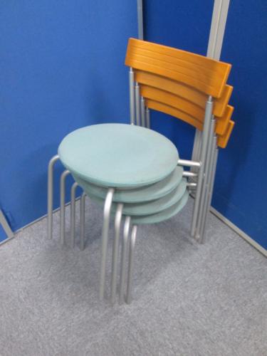 【緊急値下げ品】4脚セットで￥8400⇒￥4200　今月限りの特別価格【会議チェア】
                                    中古
            