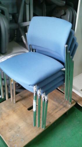 スタッキングチェア4脚1セット【会議チェア】
                                    中古
            