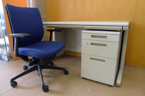 良品｜￥28350｜平机｜3段ワゴン｜オカムラ｜ヴィスコンテ｜セット商品｜｜中古オフィス家具｜大阪
                                    中古
            