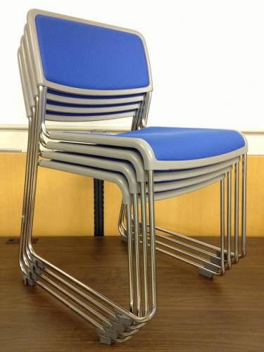 【会議用チェア】スタッキングチェア4脚セット【8/7更新】<br>【重ねられます】【状態良好】【会議チェア】
                                    中古
            