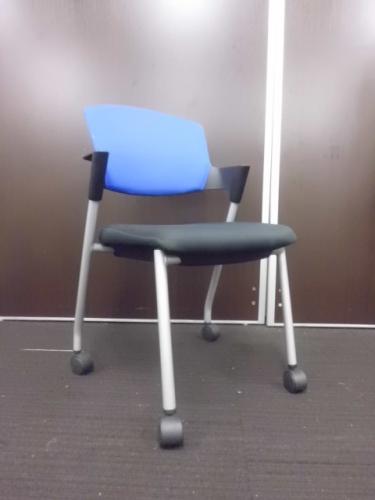 【￥６.３００　状態良好シリーズ】　コクヨ製　プロッティチェア　■　状態良好【会議チェア】
                                    中古
            