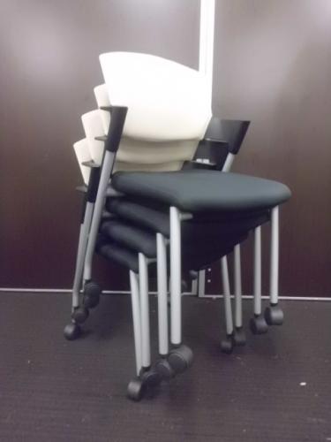 【￥２４.０００　４脚セット商品シリーズ】　コクヨ製　プロッティチェア×４脚セット　■　状態良好　【セット商品】【会議チェア】
                                    中古
            