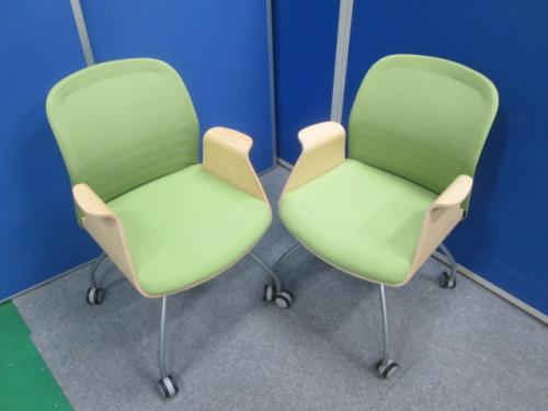 【セット商品】【専門業者クリーニング済み】■美品■　オカムラ製　高級ミーティングチェア　Peterra(ぺテラ）チェア×2脚セット【会議チェア】
                                    中古
            