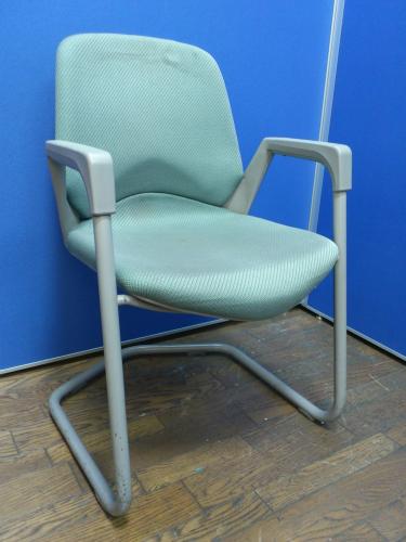 ■中古【肘付・ミーティングチェア　コクヨ製】【会議チェア】
                                    中古
            