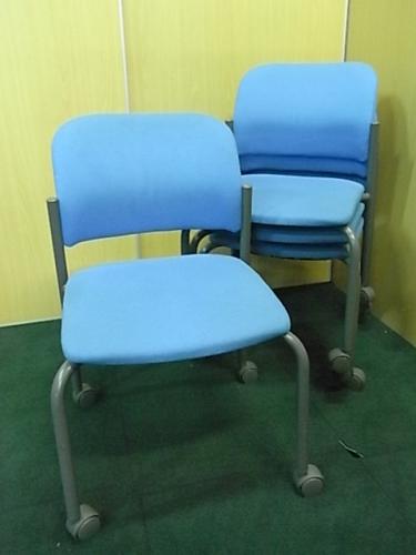 【４脚セット】【会議スペースに必須アイテム】■コクヨ ■ミーティングチェア　スタックタイプ CK-100CF【会議チェア】
                                    中古
            