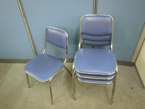 コクヨ製スタックチェア　お得な4脚セット【会議チェア】
                                    中古
            