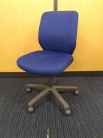 【事務用椅子】OAチェア肘無<br>【コクヨ製】【シリーズ：セディスタ】【定番のOAチェア】【色：ブルー】