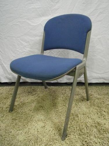 内田洋行製■スタッキングチェア■1脚限り【会議チェア】
                                    中古
            