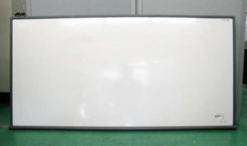 【ラスト1台】コクヨ製　壁掛けホワイトボード　■幅1800mm 高さ900mm 粉受けつき
                                    中古
            