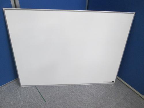 ■状態良好■W1200サイズの壁掛けホワイトボードが入荷。■オフィスに1台シリーズ■
                                    中古
            