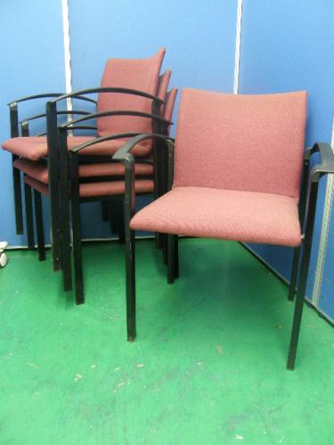 【4脚セット販売】コクヨ製ミーティングチェア　■スタッキングチェア　ワイン　■単体で買うよりも1050円オトク！【会議チェア】
                                    中古
            