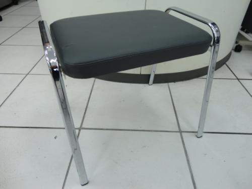 ■オカムラ製(okamura)　スツール
                                    新品
            