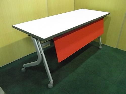 【状態良好！限定１台！】■プラス　■サイドスタックテーブル　W1500　ホワイト　幕板型デスクトップパネル付き
                                    中古
            