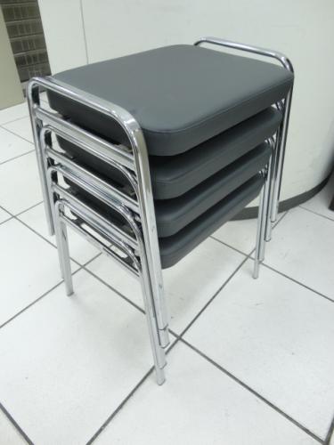 ■オカムラ製(okamura)　スツール4脚セット
                                    中古
            